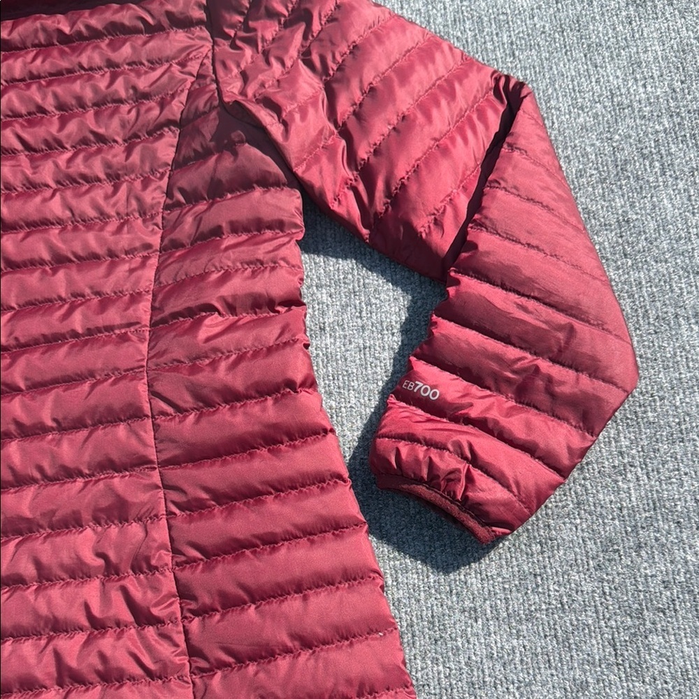 Eddie Bauer Travex Jacket Womens M Maroon Puffer EB 700 Down Insulated Outdoor - Picture 8 of 8
